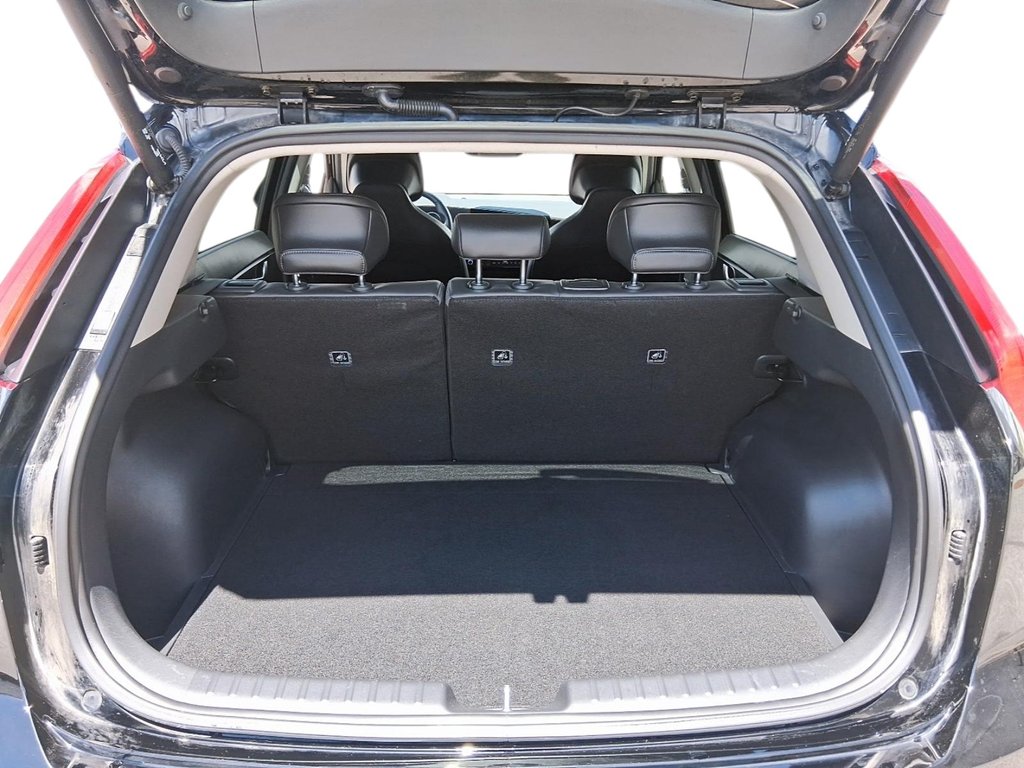 2023 Kia Niro HEV EX Premium in Stratford, Ontario - 6 - w1024h768px