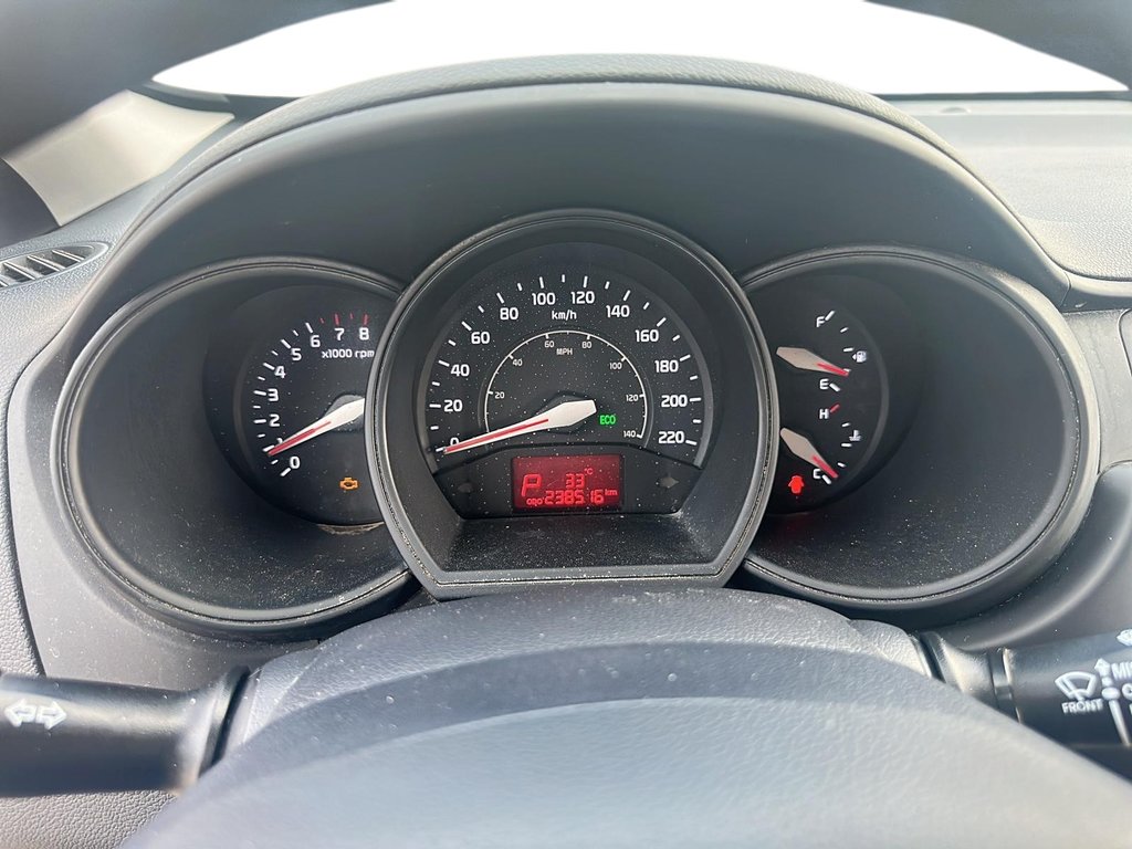 2015 Kia Rio EX at in Stratford, Ontario - 12 - w1024h768px