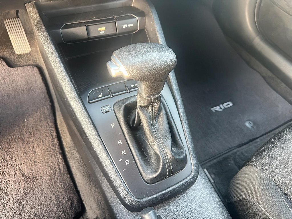 2022 Kia Rio (5) LX+ IVT in Stratford, Ontario - 14 - w1024h768px