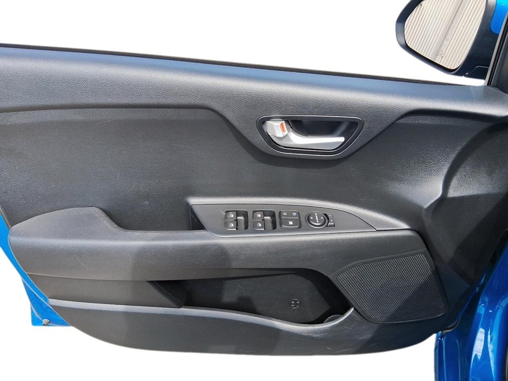 2023 Kia Rio (5) LX+ IVT in Stratford, Ontario - 11 - w1024h768px