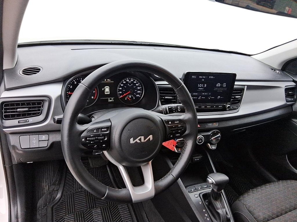 2023 Kia Rio (5) LX+ IVT in Stratford, Ontario - 11 - w1024h768px