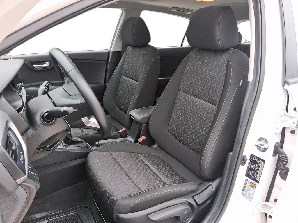 2023 Kia Rio (5) LX+ IVT in Stratford, Ontario - 9 - w1024h768px