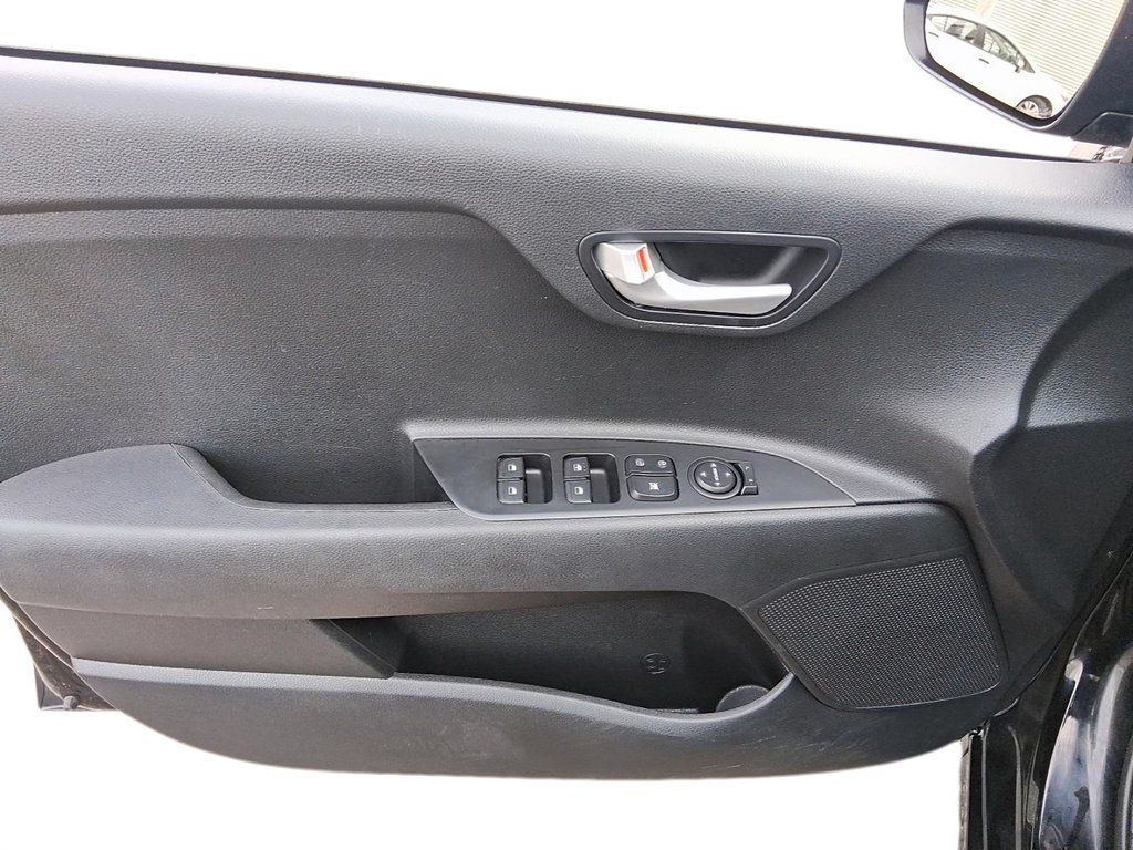 2023 Kia Rio (5) LX+ IVT in Stratford, Ontario - 11 - w1024h768px