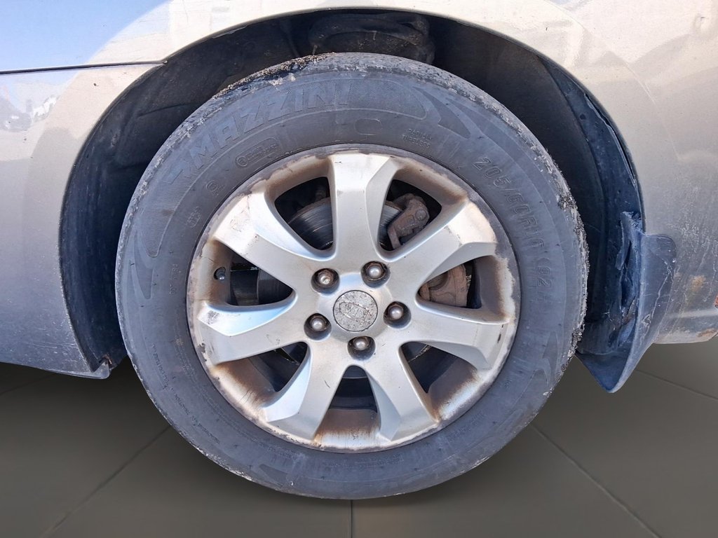 2009 Kia Rondo EX (5-seater) in Stratford, Ontario - 7 - w1024h768px