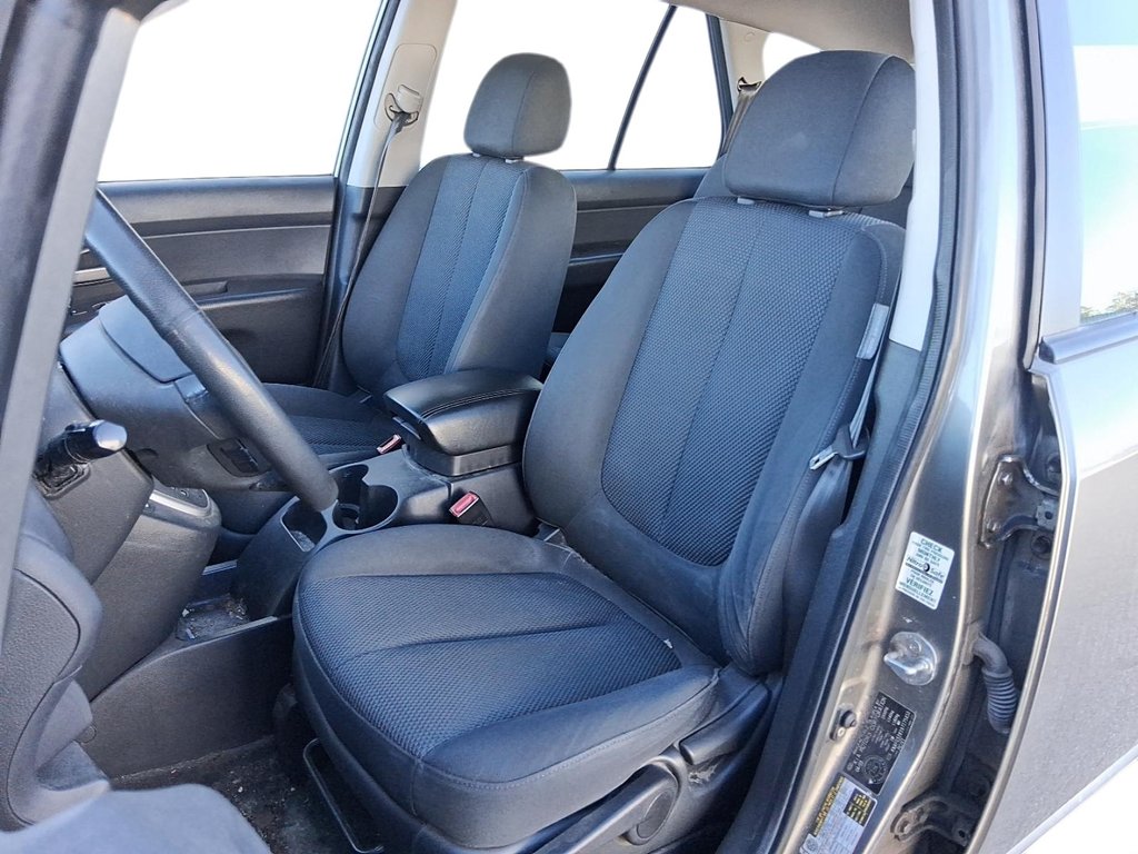 2009 Kia Rondo EX (5-seater) in Stratford, Ontario - 8 - w1024h768px