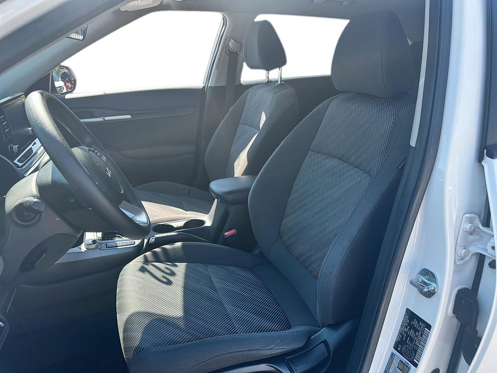 2022 Kia Seltos LX FWD in Stratford, Ontario - 8 - w1024h768px