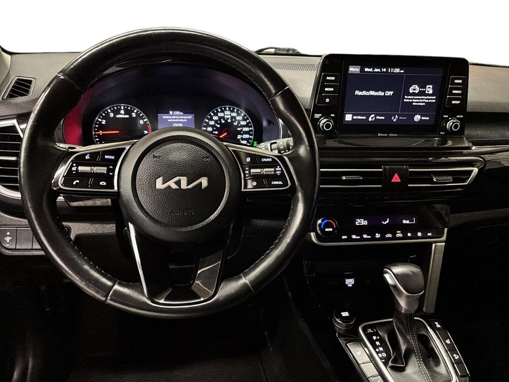 2022 Kia Seltos EX AWD in Stratford, Ontario - 13 - w1024h768px