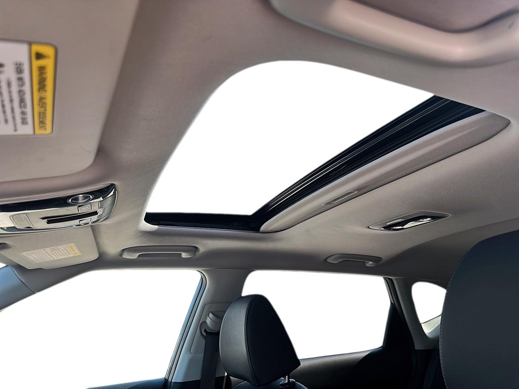 2024 Kia Seltos EX AWD in Stratford, Ontario - 16 - w1024h768px