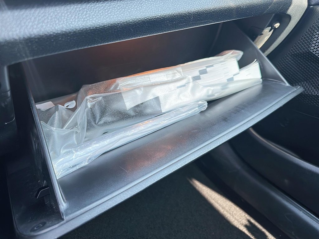 2024 Kia Seltos EX AWD in Stratford, Ontario - 15 - w1024h768px