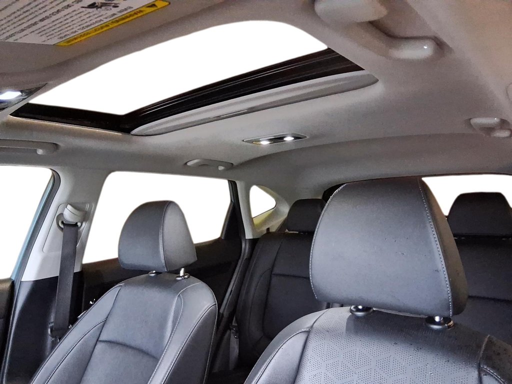 2024 Kia Seltos EX AWD in Stratford, Ontario - 17 - w1024h768px