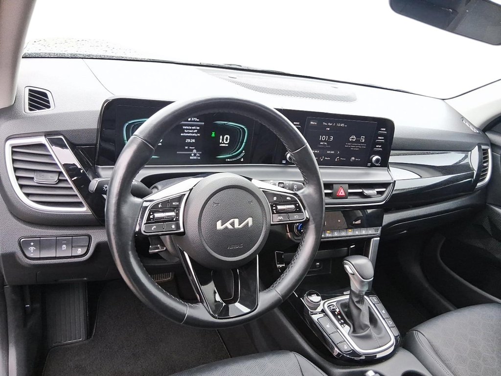 2024 Kia Seltos EX AWD in Stratford, Ontario - 10 - w1024h768px