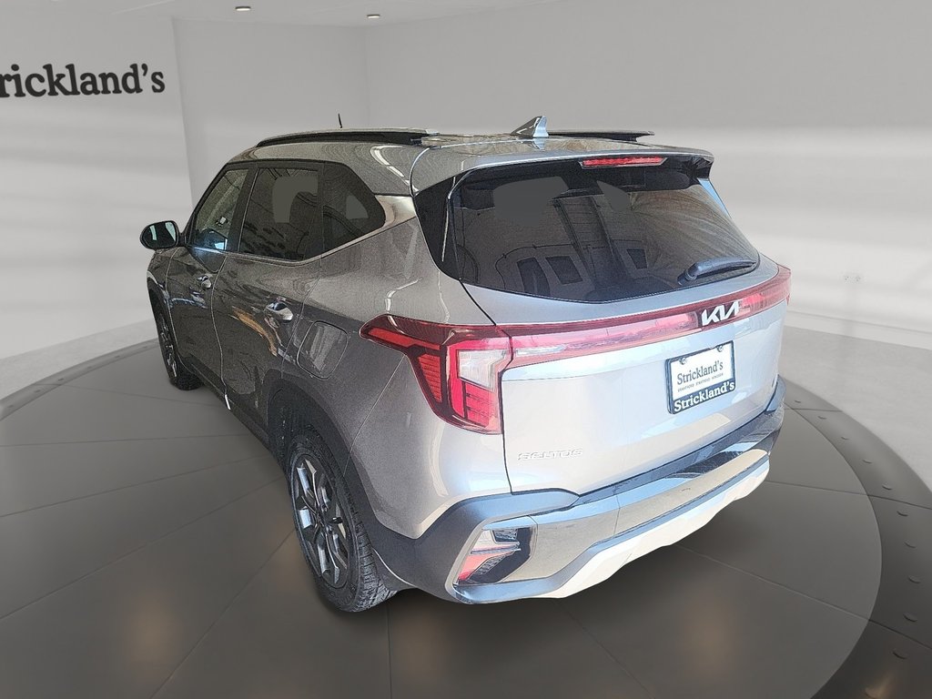 2024 Kia Seltos EX AWD in Stratford, Ontario - 4 - w1024h768px