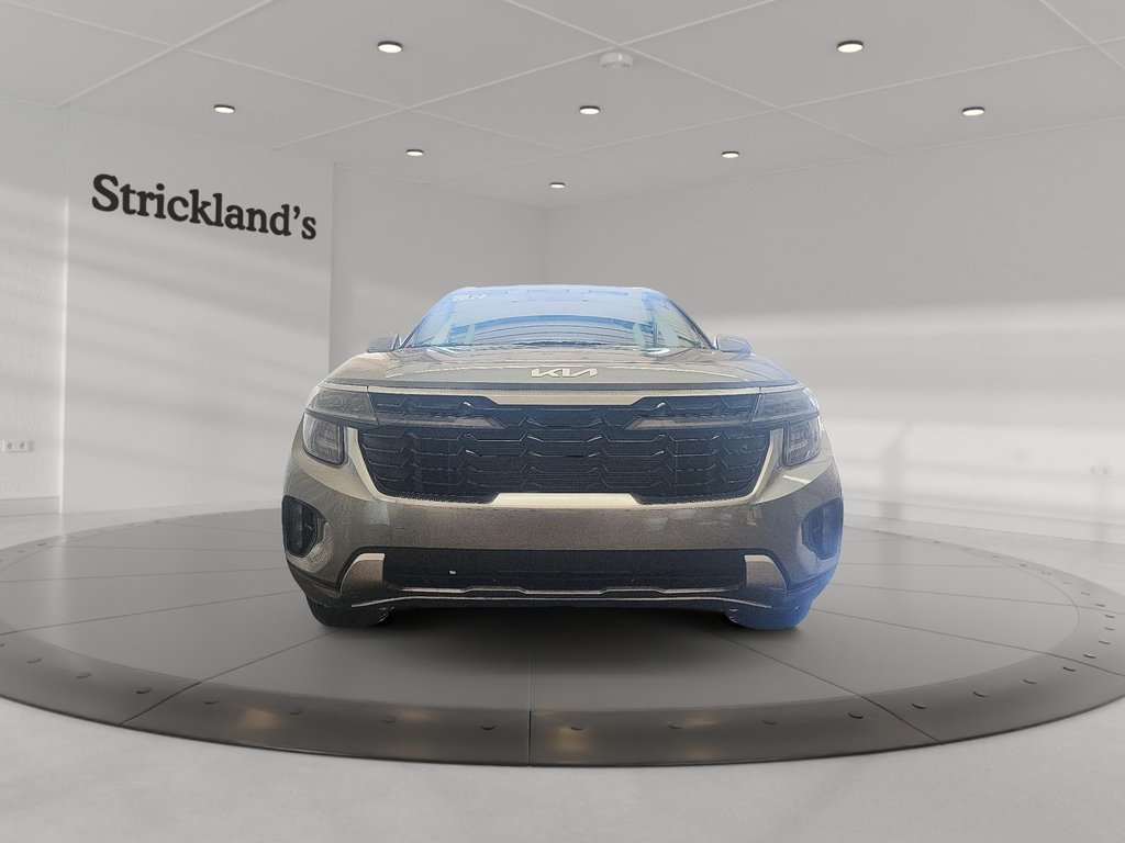 2024 Kia Seltos EX AWD in Stratford, Ontario - 2 - w1024h768px