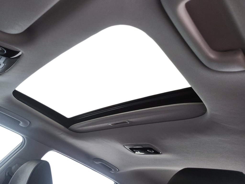 2024 Kia Seltos EX AWD in Stratford, Ontario - 15 - w1024h768px