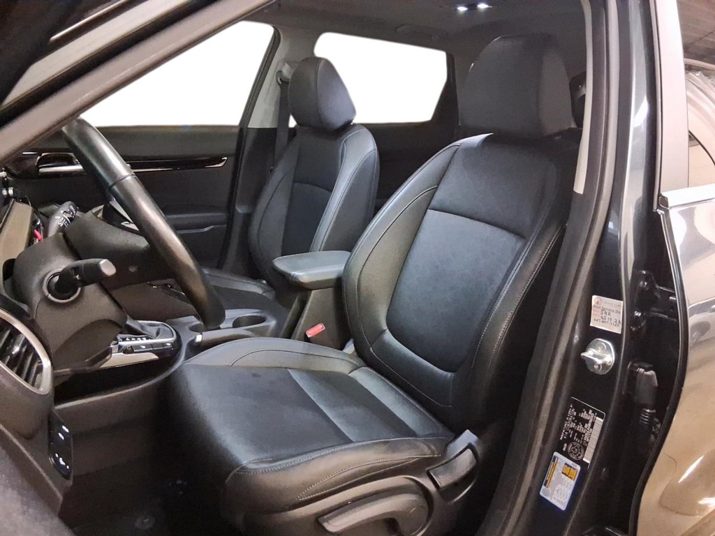 2024 Kia Seltos EX AWD in Stratford, Ontario - 8 - w1024h768px
