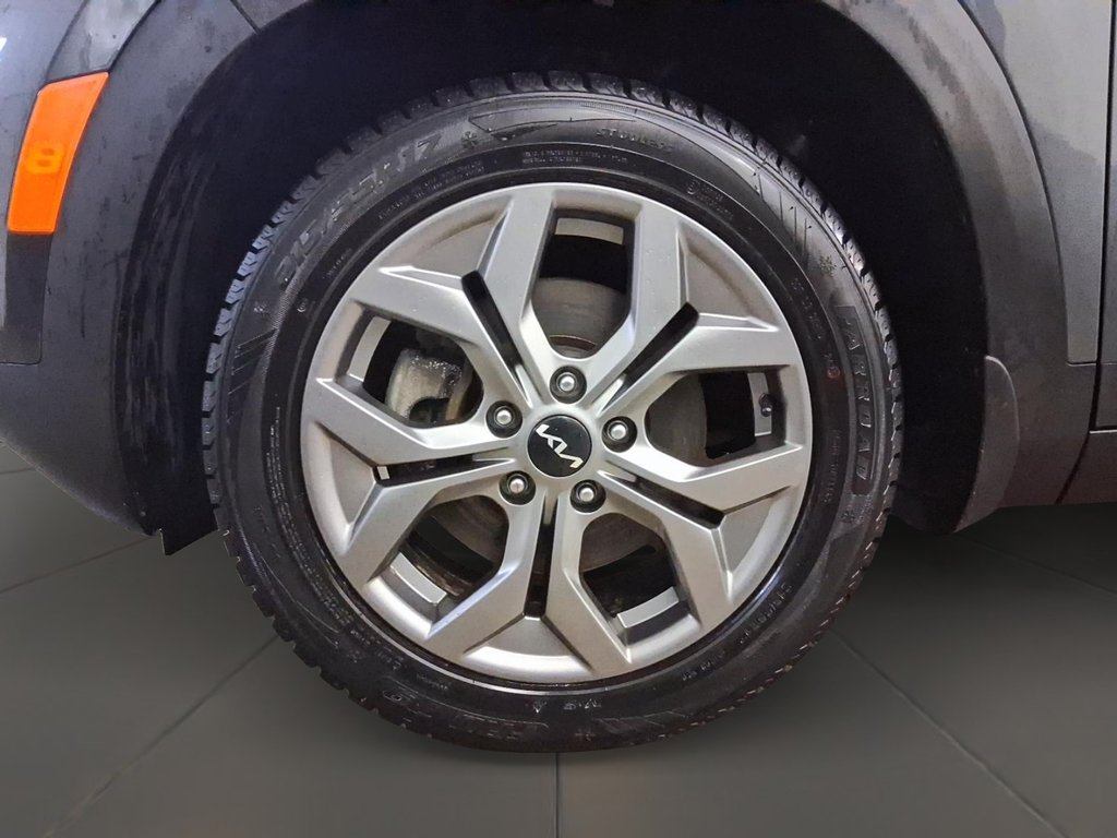 2024 Kia Seltos EX AWD in Stratford, Ontario - 7 - w1024h768px