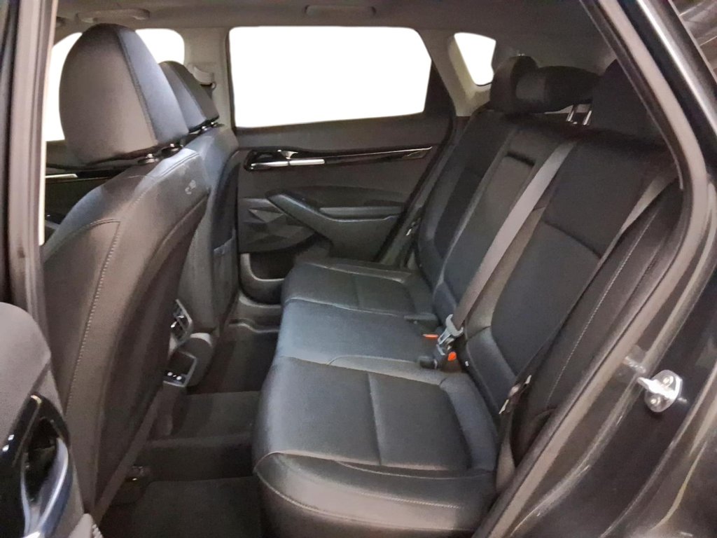 2024 Kia Seltos EX AWD in Stratford, Ontario - 9 - w1024h768px