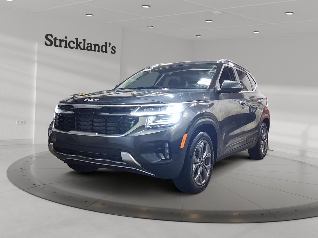 2024 Kia Seltos EX AWD in Stratford, Ontario - 1 - w1024h768px