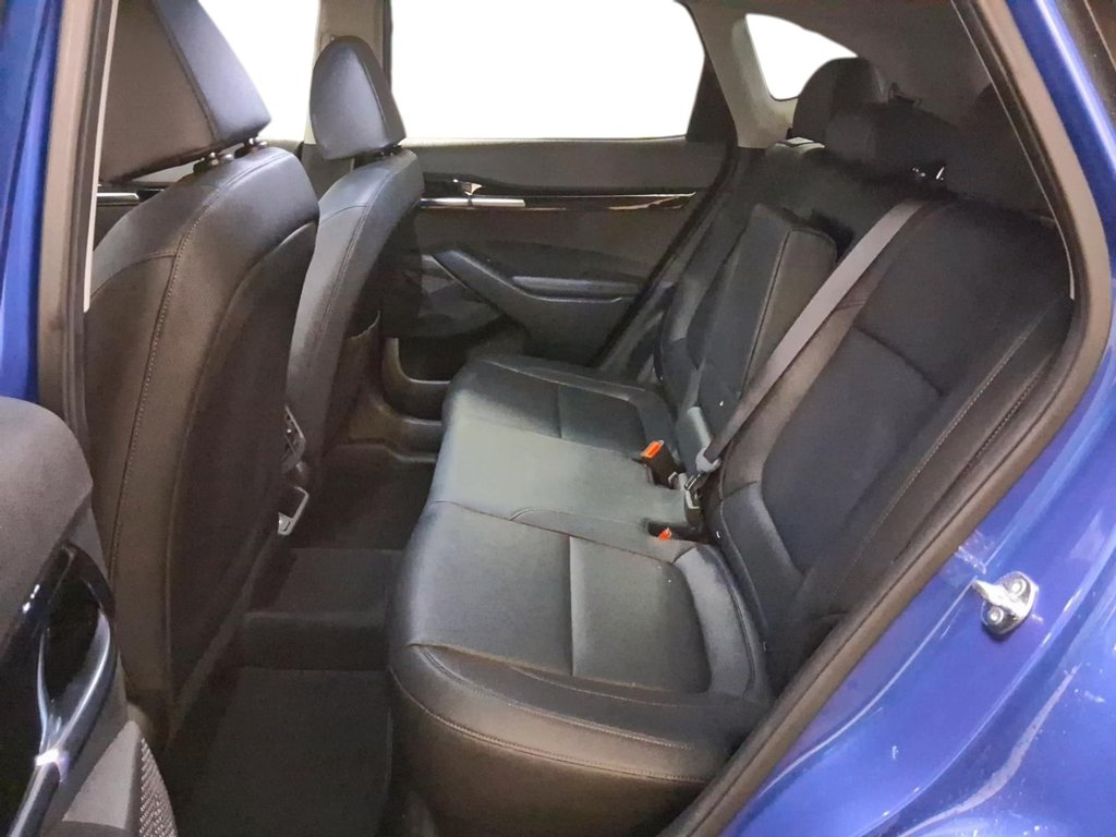 2024 Kia Seltos EX AWD in Stratford, Ontario - 9 - w1024h768px