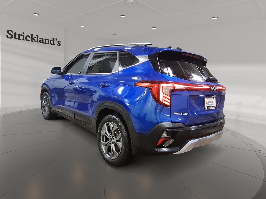 2024 Kia Seltos EX AWD in Stratford, Ontario - 4 - w1024h768px