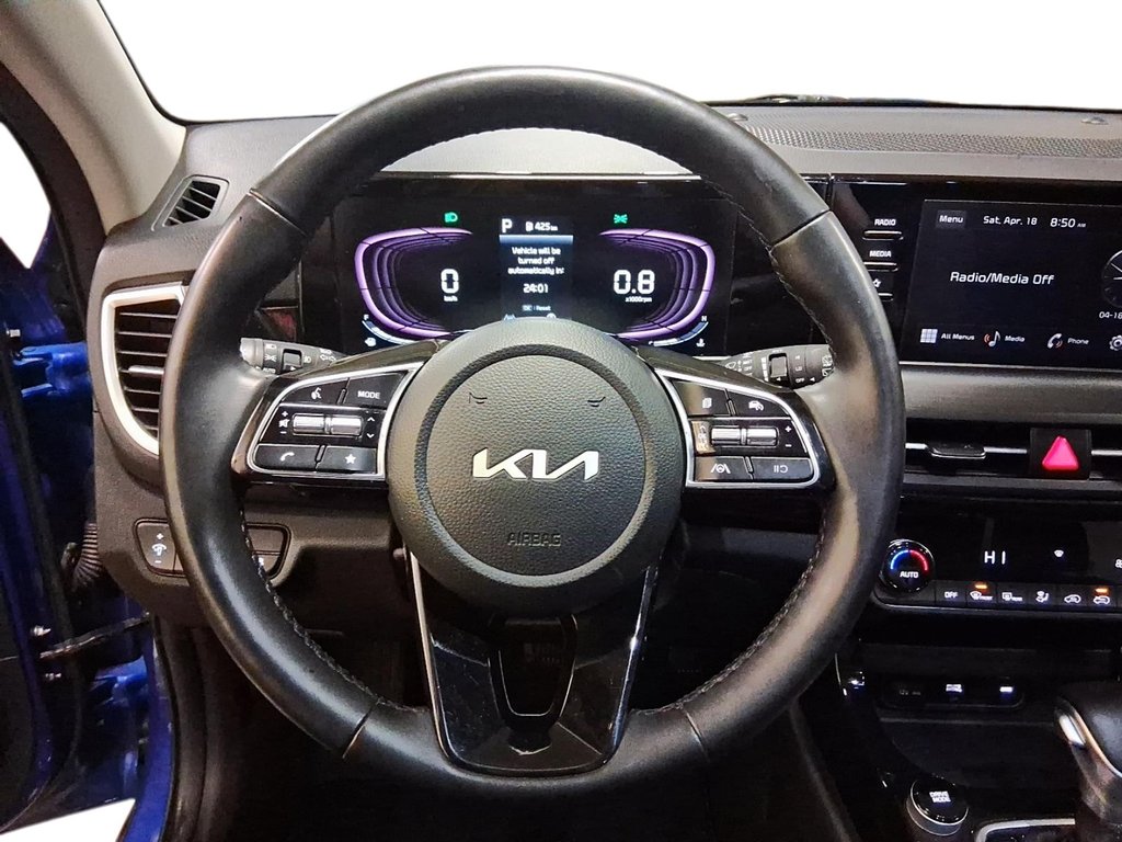 2024 Kia Seltos EX AWD in Stratford, Ontario - 12 - w1024h768px