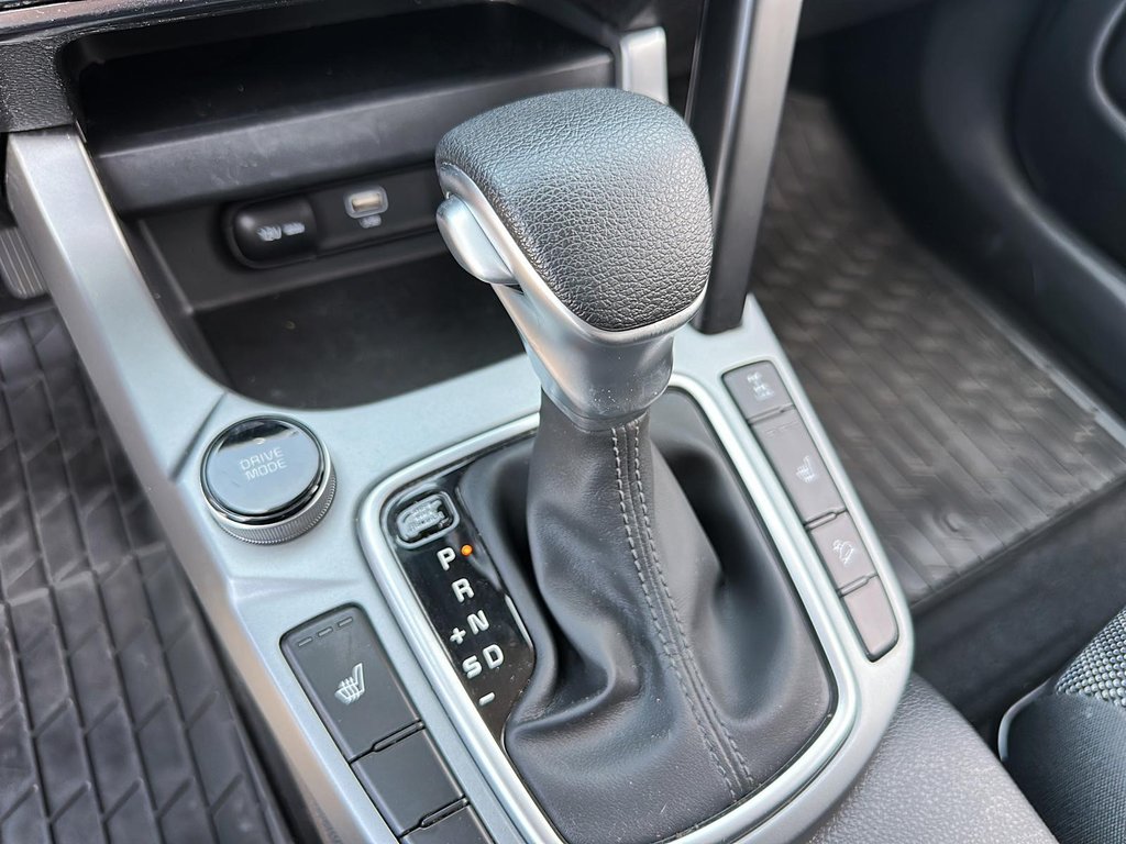 2025 Kia Seltos LX AWD in Stratford, Ontario - 14 - w1024h768px