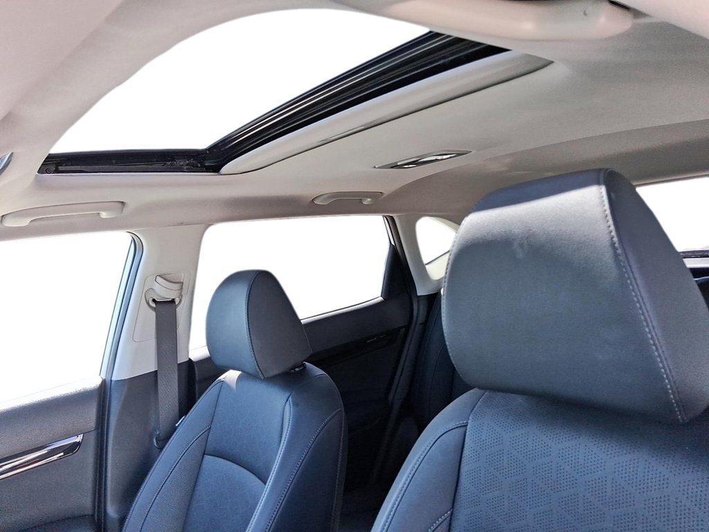 2025 Kia Seltos EX AWD in Stratford, Ontario - 18 - w1024h768px