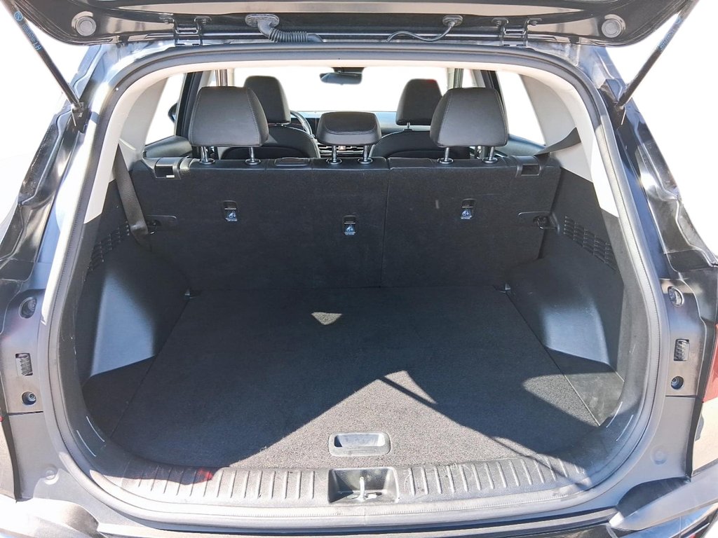 2025 Kia Seltos EX AWD in Stratford, Ontario - 6 - w1024h768px