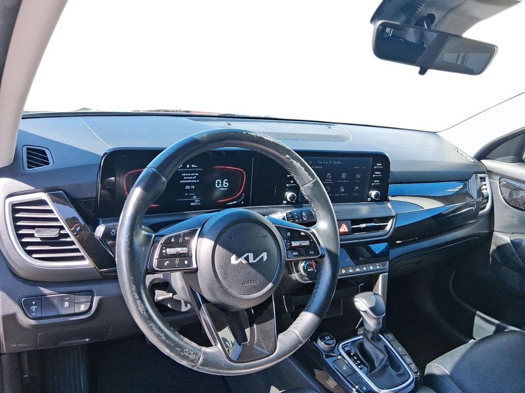 2025 Kia Seltos EX AWD in Stratford, Ontario - 10 - w1024h768px