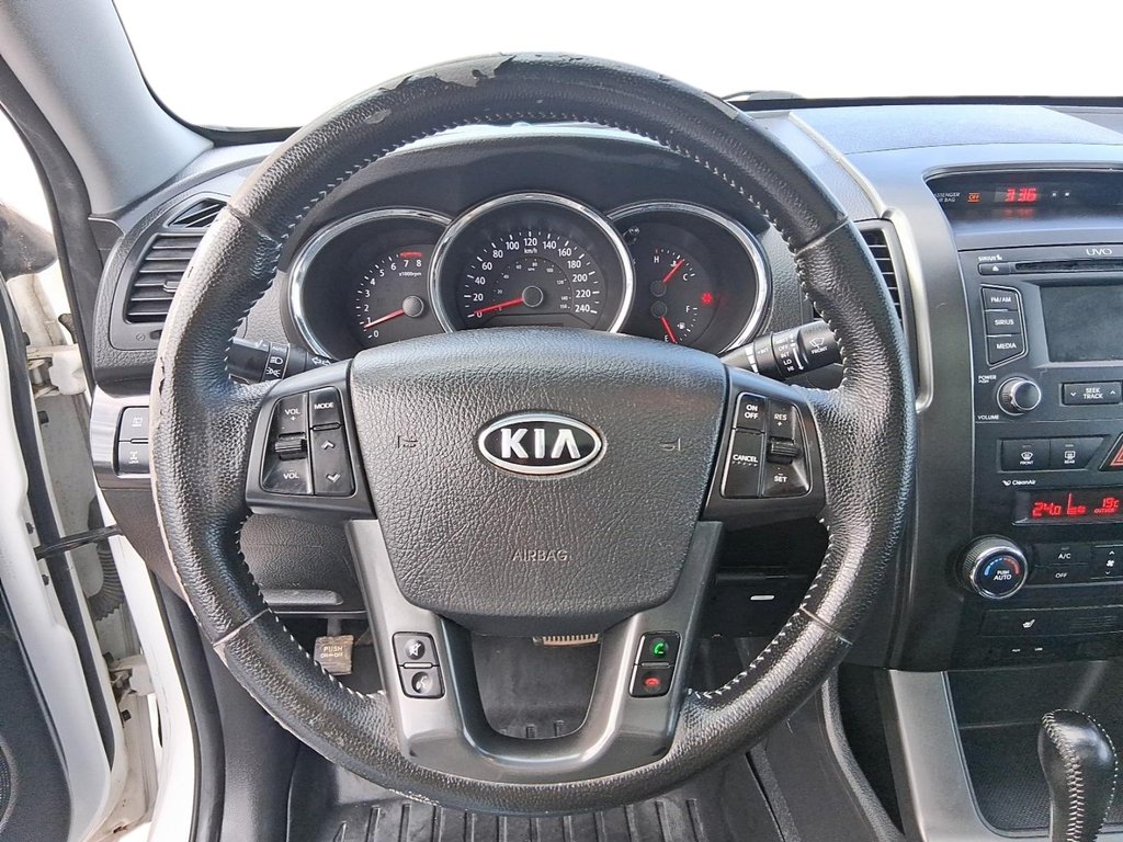 2012 Kia Sorento 3.5L EX V6 AWD at in Stratford, Ontario - 13 - w1024h768px
