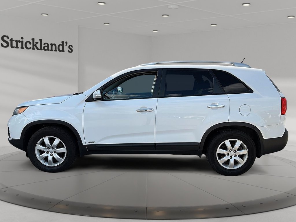 2013 Kia Sorento 3.5L LX V6 AWD at in Stratford, Ontario - 5 - w1024h768px