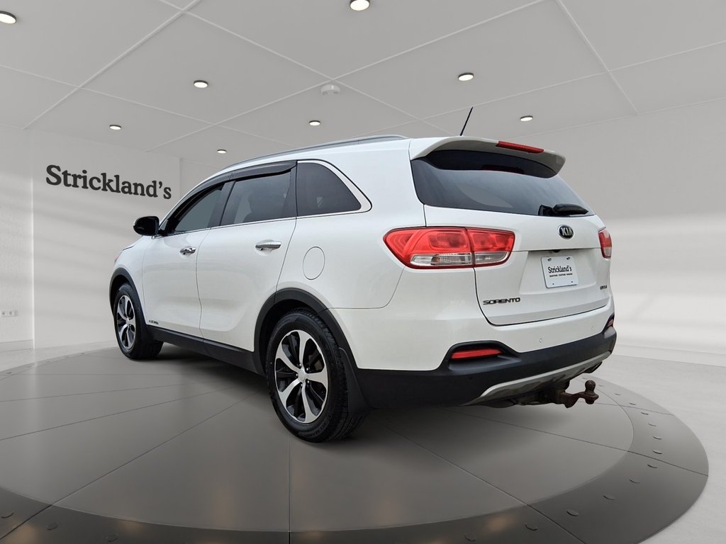 2016 Kia Sorento AWD EX V6 (7-Seater) in Stratford, Ontario - 4 - w1024h768px