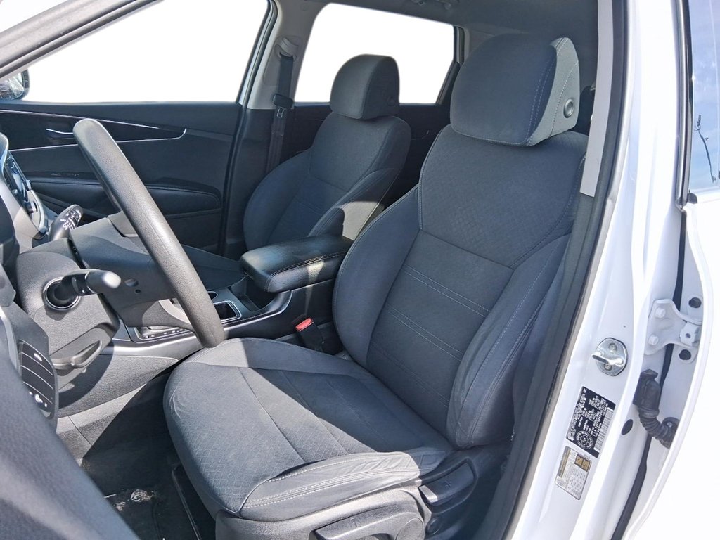 2017 Kia Sorento LX 2.4L FWD in Stratford, Ontario - 8 - w1024h768px