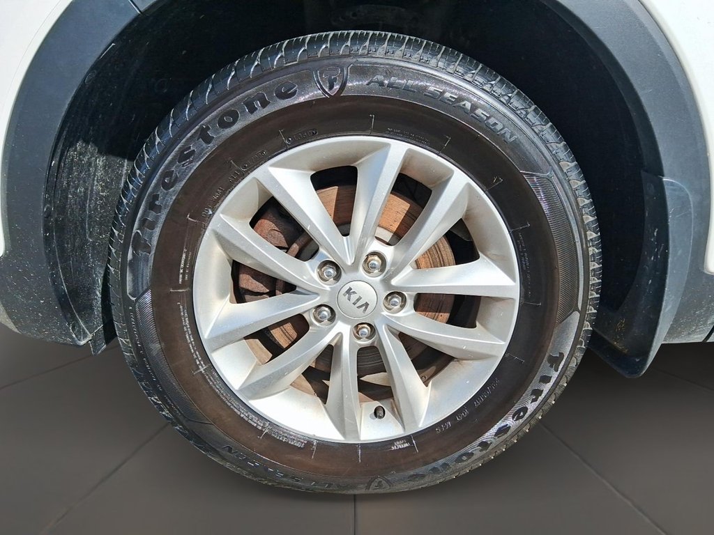 2017 Kia Sorento LX 2.4L FWD in Stratford, Ontario - 7 - w1024h768px