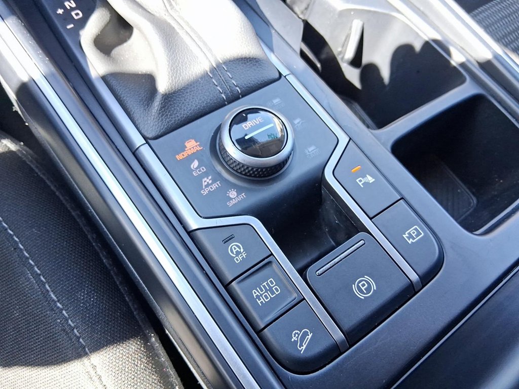 2024 Kia Sorento LX 2.5L AWD in Stratford, Ontario - 19 - w1024h768px