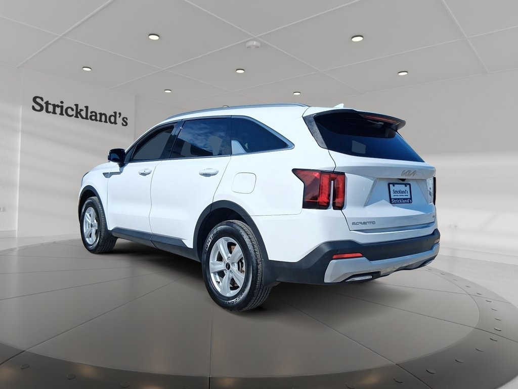 2024 Kia Sorento LX 2.5L AWD in Stratford, Ontario - 4 - w1024h768px