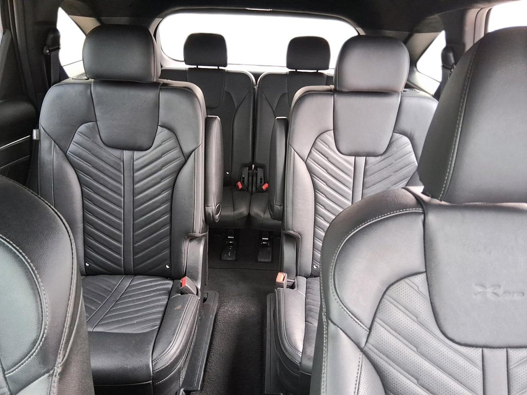 2025 Kia Sorento X-Pro AWD w/Black Interior in Stratford, Ontario - 10 - w1024h768px