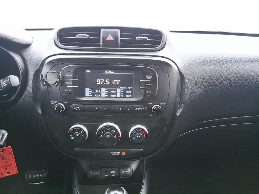 2018 Kia Soul LX at in Stratford, Ontario - 15 - w1024h768px