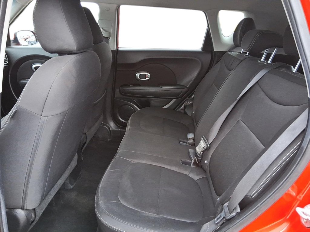 2018 Kia Soul LX at in Stratford, Ontario - 9 - w1024h768px
