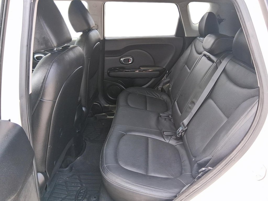 2019 Kia Soul EX in Stratford, Ontario - 9 - w1024h768px