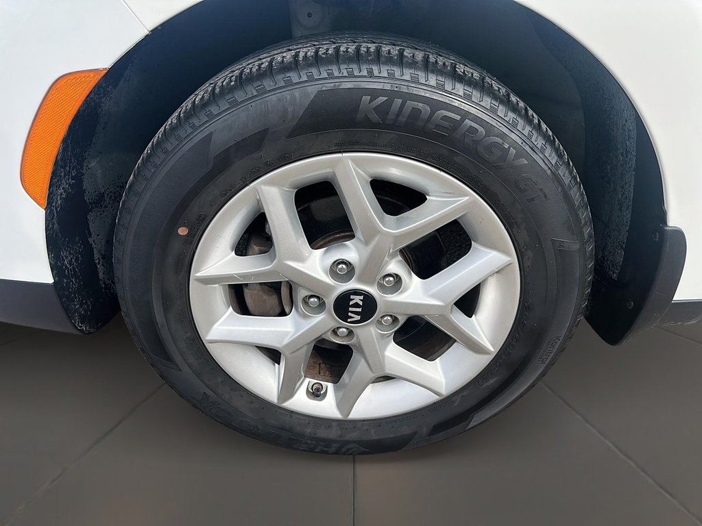 2020 Kia Soul EX IVT in Stratford, Ontario - 7 - w1024h768px