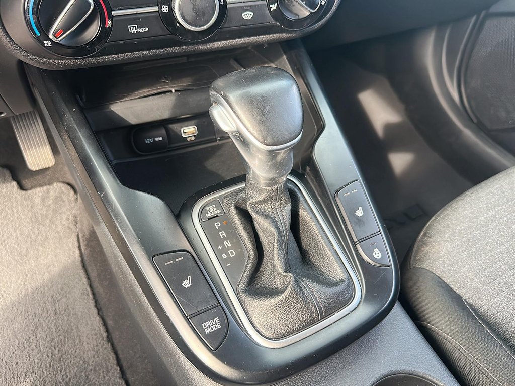 2020 Kia Soul EX IVT in Stratford, Ontario - 14 - w1024h768px