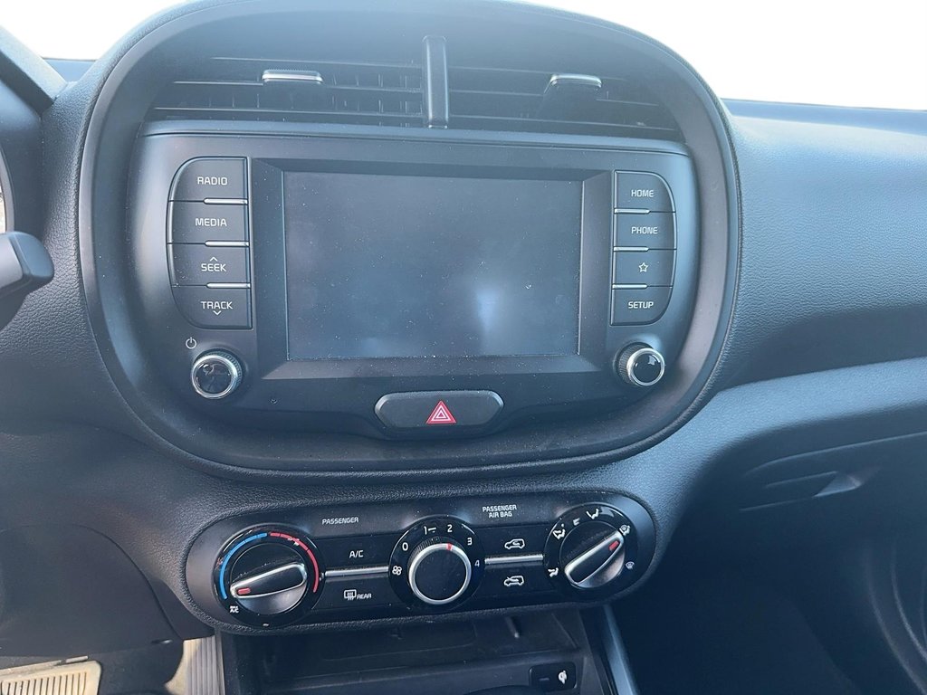 2021 Kia Soul EX + IVT in Stratford, Ontario - 11 - w1024h768px