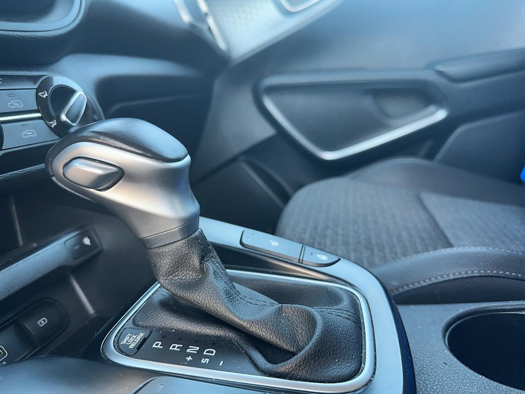 2021 Kia Soul EX + IVT in Stratford, Ontario - 12 - w1024h768px