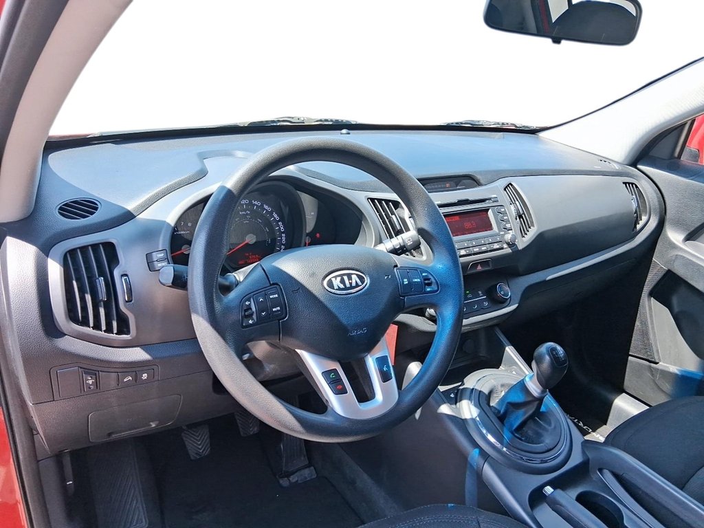 2012 Kia Sportage 2.4L EX FWD at in Stratford, Ontario - 10 - w1024h768px