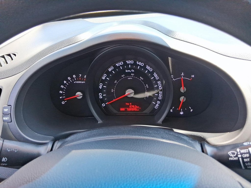 2012 Kia Sportage 2.4L EX FWD at in Stratford, Ontario - 14 - w1024h768px