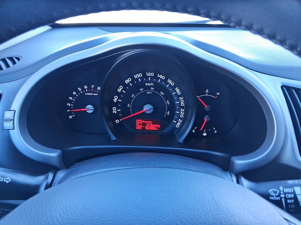 2016 Kia Sportage SX in Stratford, Ontario - 14 - w1024h768px
