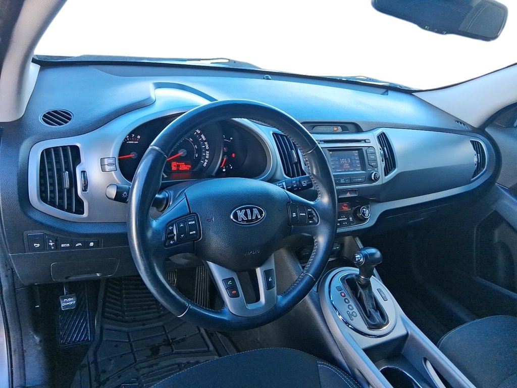 2016 Kia Sportage SX in Stratford, Ontario - 10 - w1024h768px