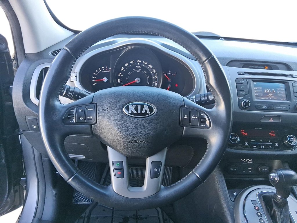 2016 Kia Sportage SX in Stratford, Ontario - 12 - w1024h768px