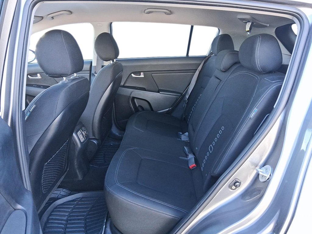 2016 Kia Sportage SX in Stratford, Ontario - 9 - w1024h768px